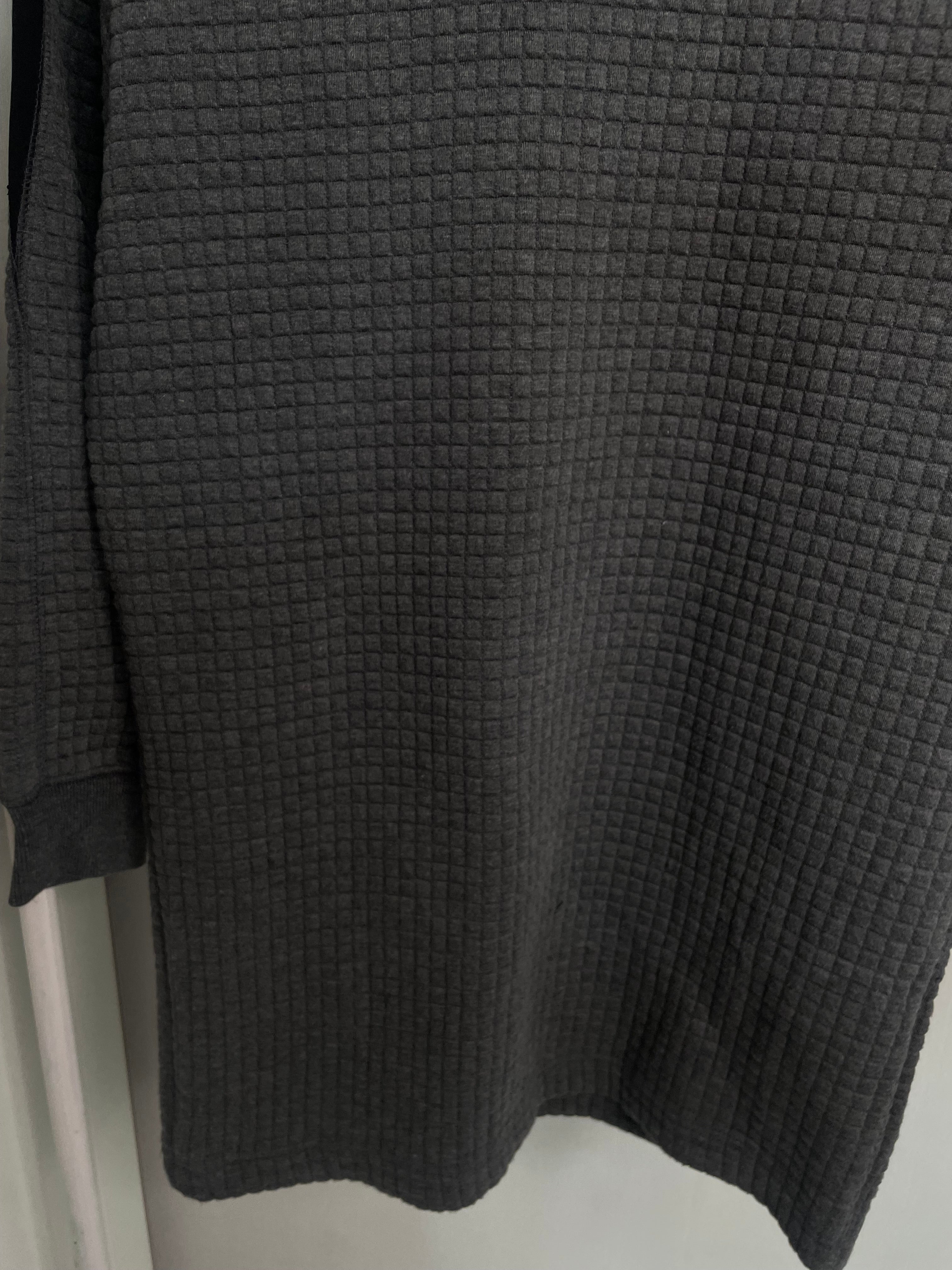 PLASTIC ISLAND SWEATSHIRT - BUST 40 - Image 3