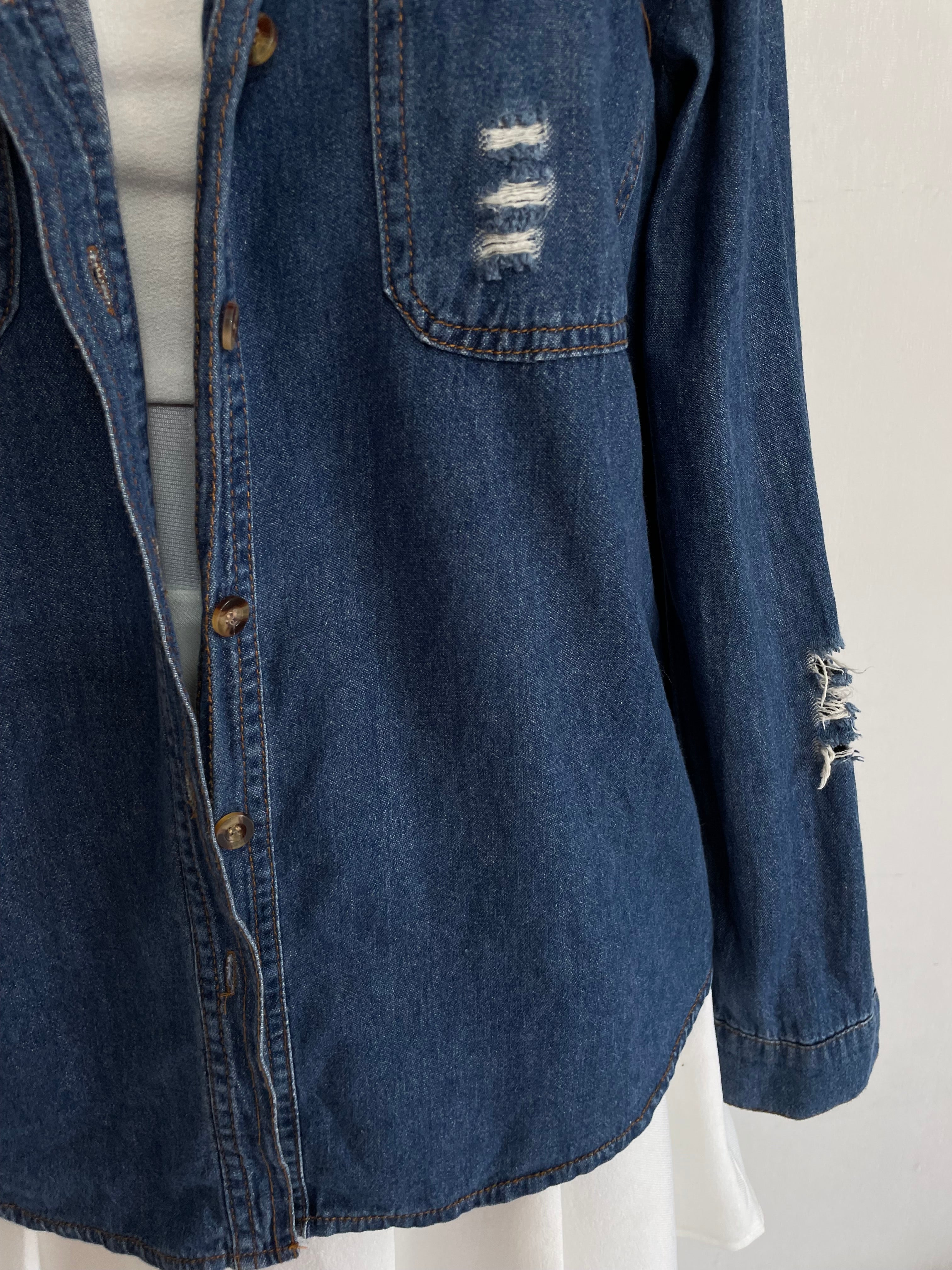 RIPPED DENIM SHIRT - BUST 36 - Image 3