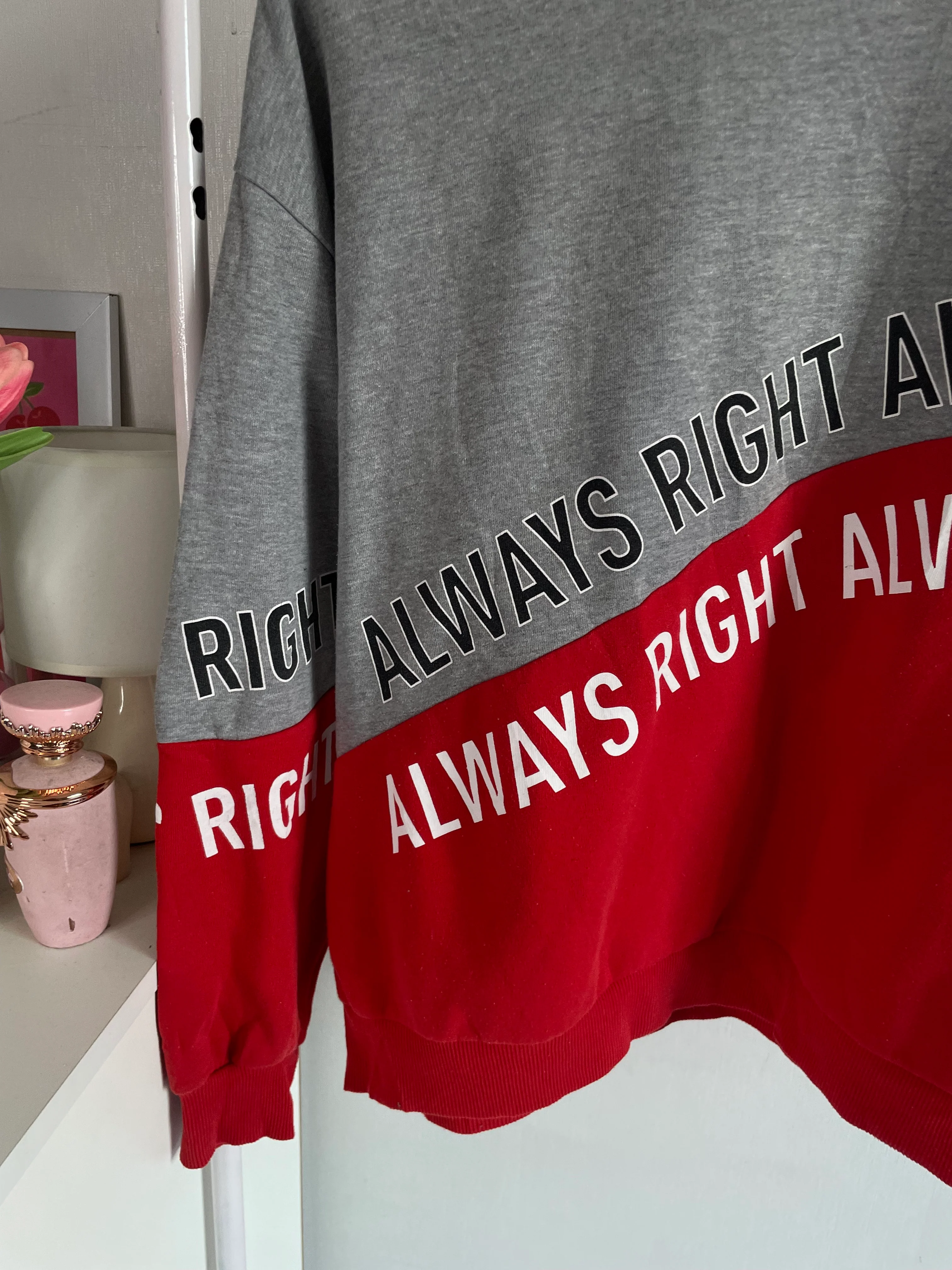 FB SISTER TYPOGRAPHY INNER FLEECE SWEATSHIRT - BUST 44 - Image 3