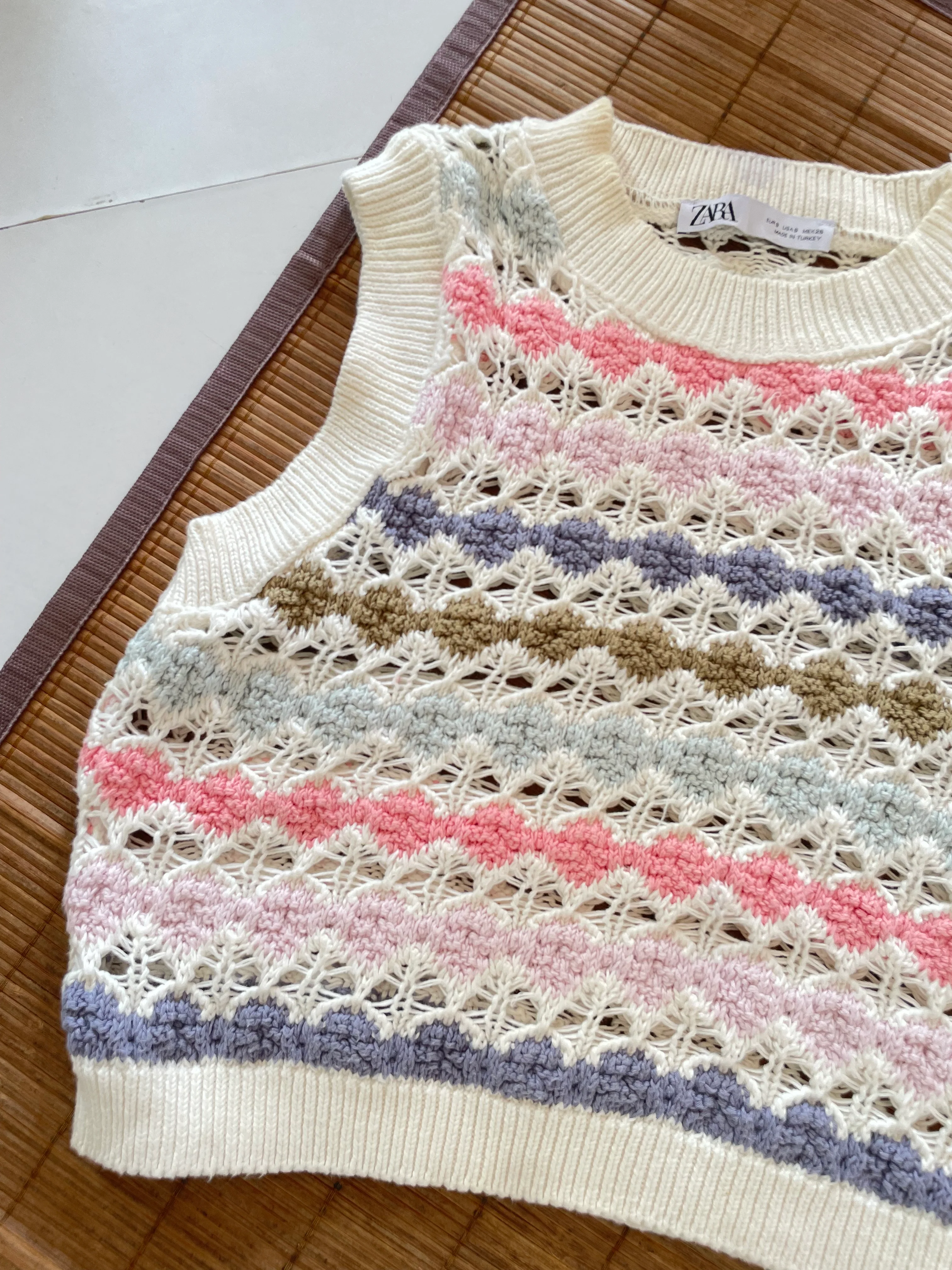 Zara Top-Bust 34 - Image 3